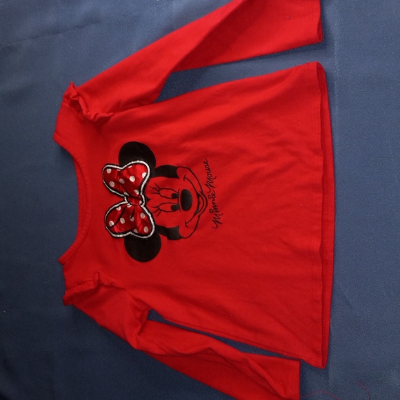 4 shirts - Picture 3 of 5